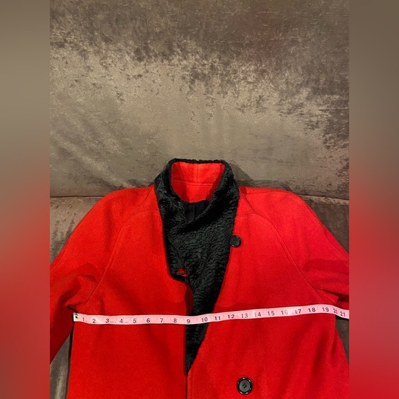 Hannah Vintage Red Pure Virgin Wool Overcoat Coat Black Trim Fits Medium & Large - Picture 6 of 7